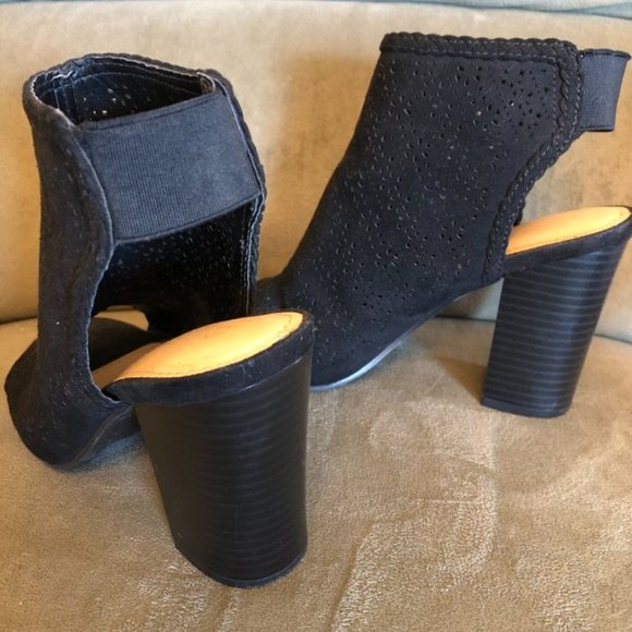 Women's 3-inch Black with Mesh Pattern High Heel Black Dress Shoe Size 5.5 - Picture 4 of 11